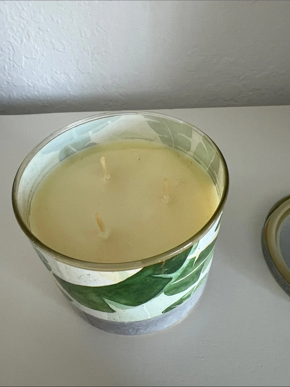 White Barn Sugared Lemon Zest Candle in Green and Yellow - Picture 3 of 4